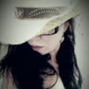 Meet your Posher, Abbie